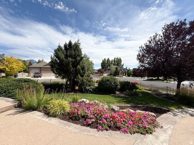 1076 W MOUNTAIN ORCHARD DR, Pleasant View, UT 84414