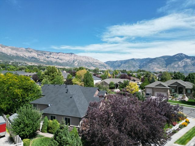 1076 W MOUNTAIN ORCHARD DR, Pleasant View, UT 84414