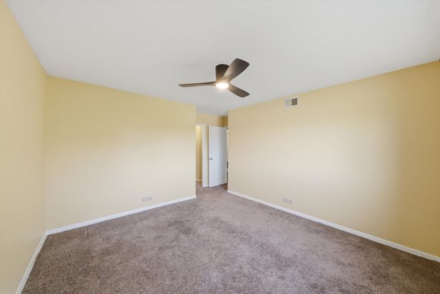 9840 S Pulaski Road 310, Oak Lawn, IL 60453