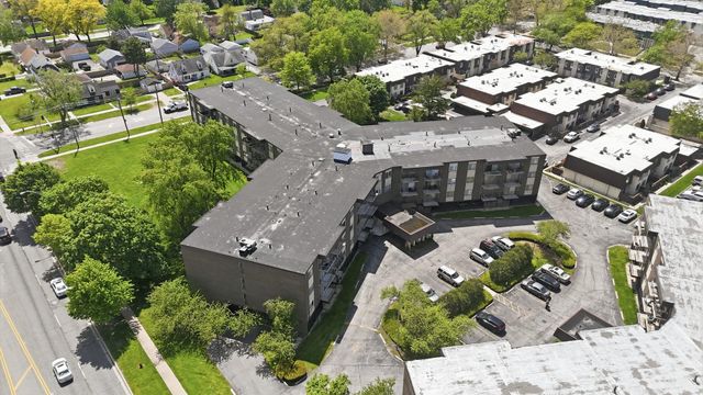 9840 S Pulaski Road 310, Oak Lawn, IL 60453