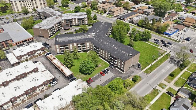 9840 S Pulaski Road 310, Oak Lawn, IL 60453