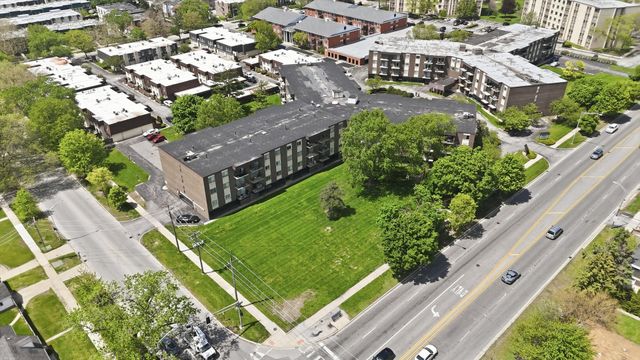 9840 S Pulaski Road 310, Oak Lawn, IL 60453