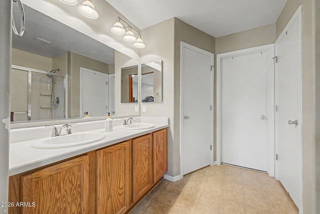 1020 S CHESHIRE Lane, Gilbert, AZ 85296