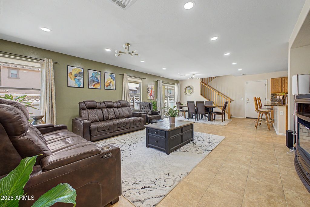 1020 S CHESHIRE Lane, Gilbert, AZ 85296 — photo 5