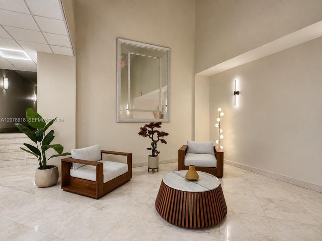 2780 NE 183rd Street 215, Aventura, FL 33160