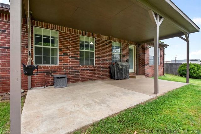 29906 E 147th Street S, Coweta, OK 74429