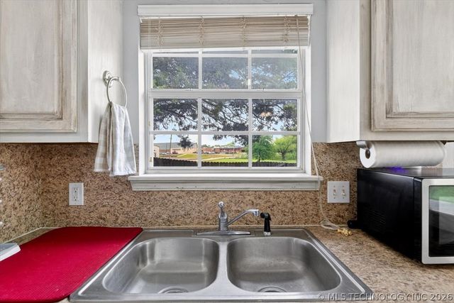29906 E 147th Street S, Coweta, OK 74429