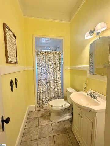 309 S Woodrow Street, Clinton, SC 29325