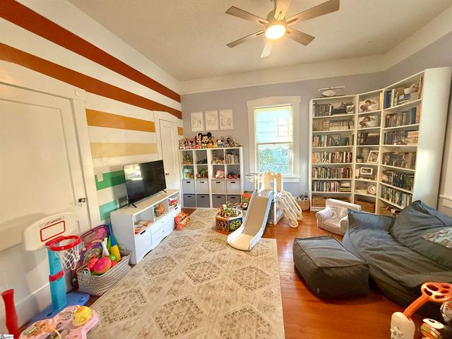309 S Woodrow Street, Clinton, SC 29325