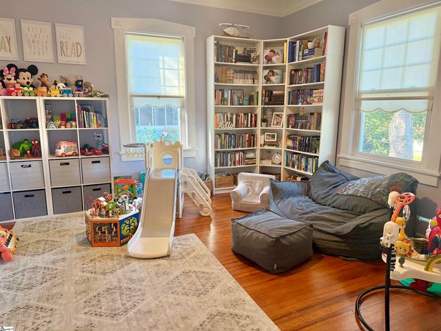 309 S Woodrow Street, Clinton, SC 29325