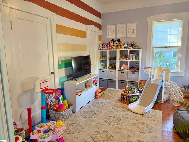 309 S Woodrow Street, Clinton, SC 29325