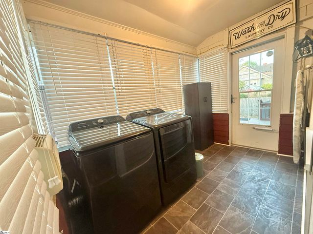 309 S Woodrow Street, Clinton, SC 29325