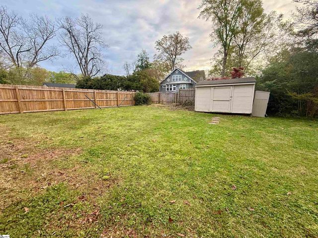 309 S Woodrow Street, Clinton, SC 29325