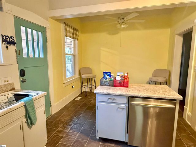 309 S Woodrow Street, Clinton, SC 29325