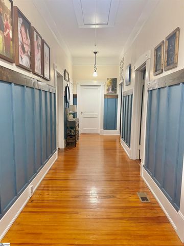 309 S Woodrow Street, Clinton, SC 29325