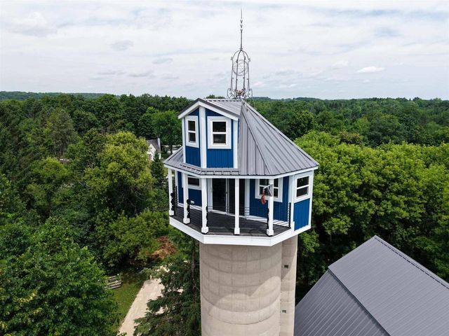 3855 CTY HWY C, West Bend, WI 53095