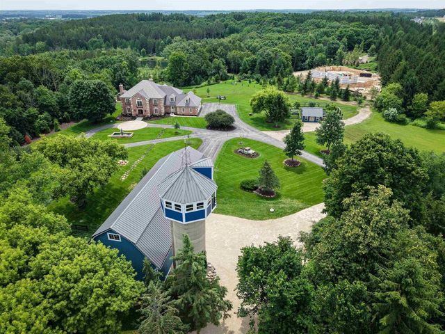 3855 CTY HWY C, West Bend, WI 53095