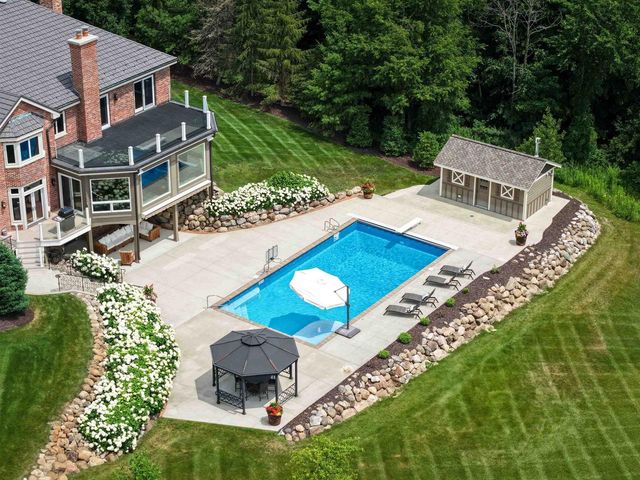 3855 CTY HWY C, West Bend, WI 53095