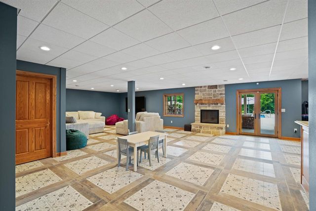 3855 CTY HWY C, West Bend, WI 53095