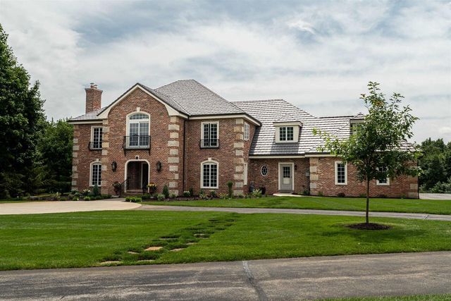 3855 CTY HWY C, West Bend, WI 53095