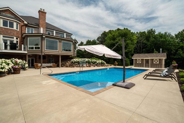 3855 CTY HWY C, West Bend, WI 53095