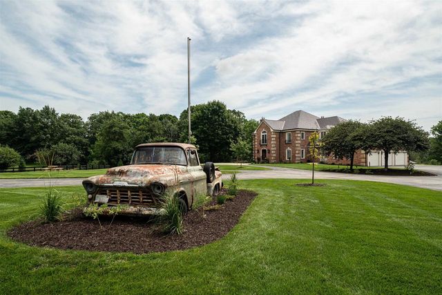 3855 CTY HWY C, West Bend, WI 53095