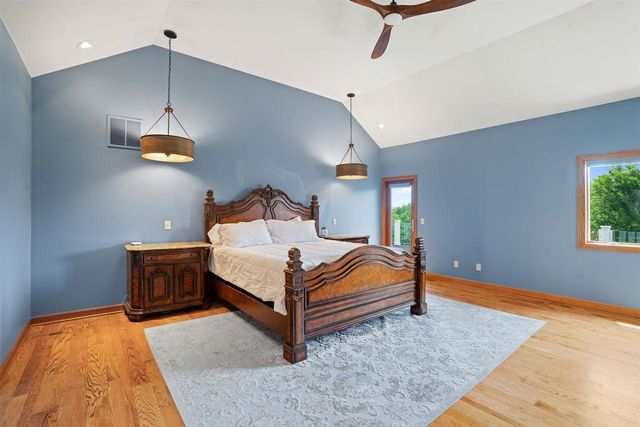 3855 CTY HWY C, West Bend, WI 53095