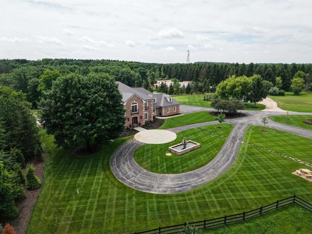 3855 CTY HWY C, West Bend, WI 53095