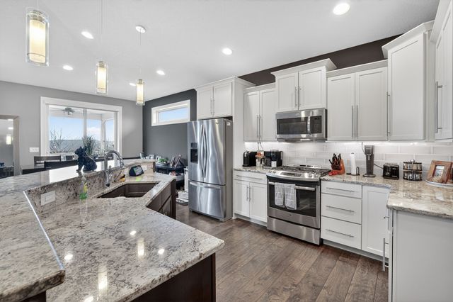 2409 NE 10th Court, Grimes, IA 50111