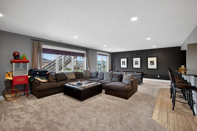 2409 NE 10th Court, Grimes, IA 50111