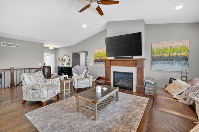 2409 NE 10th Court, Grimes, IA 50111