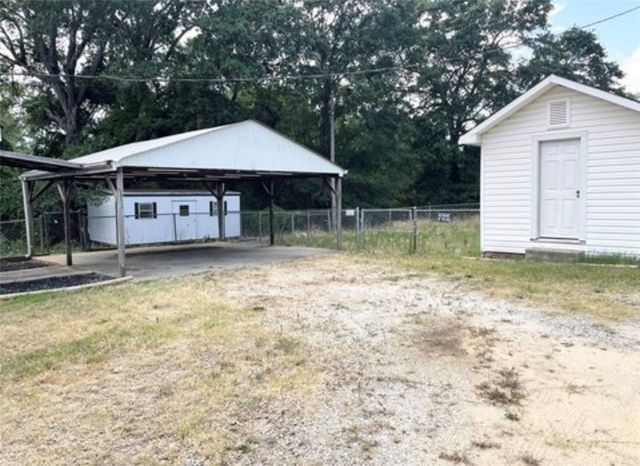 208 Hampton Street, Iva, SC 29655