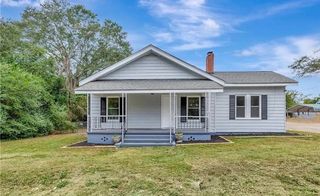 208 Hampton Street, Iva, SC 29655