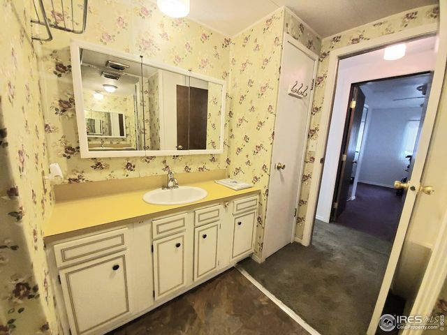 221 W 57th St 24A, Loveland, CO 80538