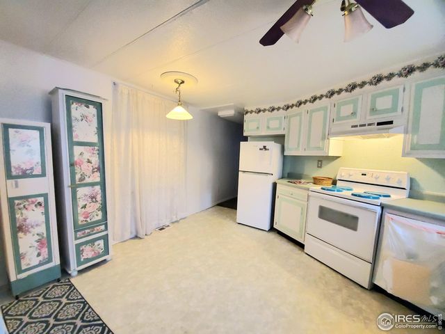 221 W 57th St 24A, Loveland, CO 80538