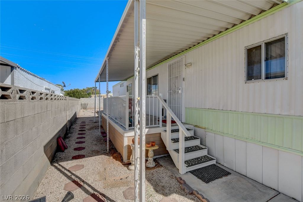 3472 Katmai Drive, Las Vegas, NV 89122 — photo 4