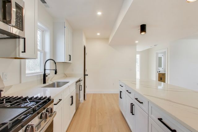 2195 Dorchester Ave 1, Boston, MA 02124