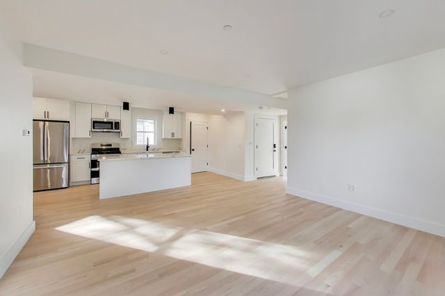 2195 Dorchester Ave 1, Boston, MA 02124