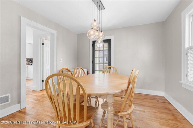 511 N Jenison Avenue, Lansing, MI 48915