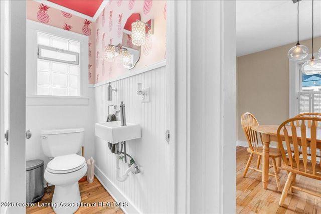 511 N Jenison Avenue, Lansing, MI 48915