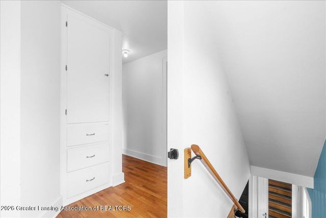 511 N Jenison Avenue, Lansing, MI 48915