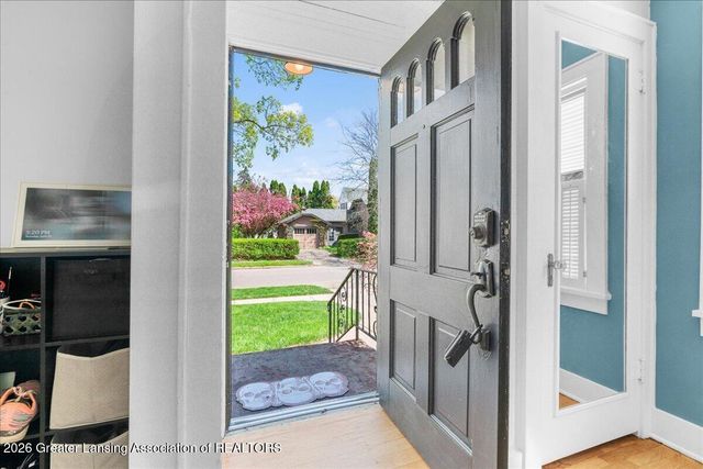 511 N Jenison Avenue, Lansing, MI 48915