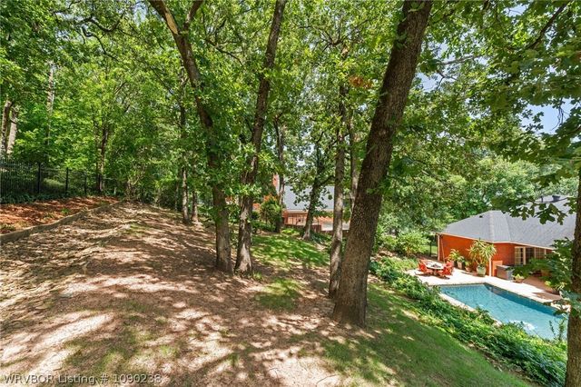 5311 Hardscrabble Way, Fort Smith, AR 72903