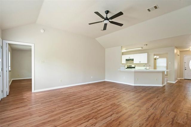 1418 26th Avenue, Texas City, TX 77590