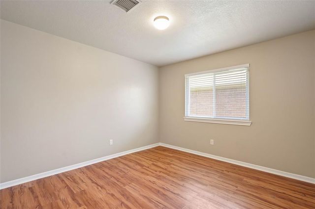 1418 26th Avenue, Texas City, TX 77590