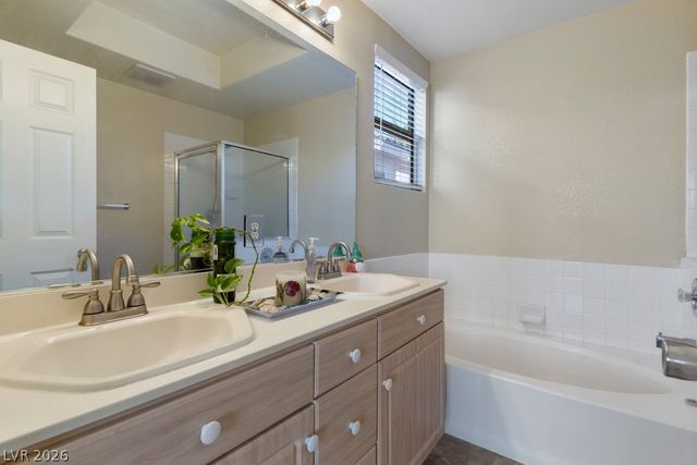 1076 Coral Desert Drive, Las Vegas, NV 89123