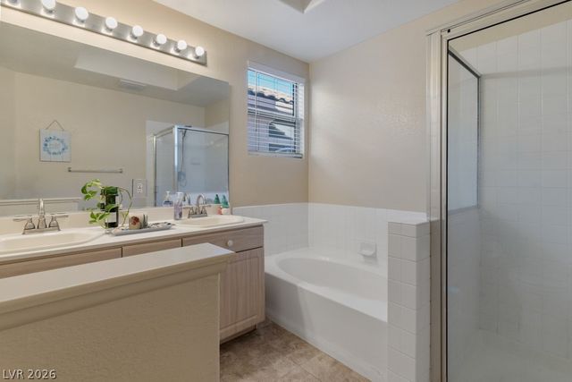 1076 Coral Desert Drive, Las Vegas, NV 89123