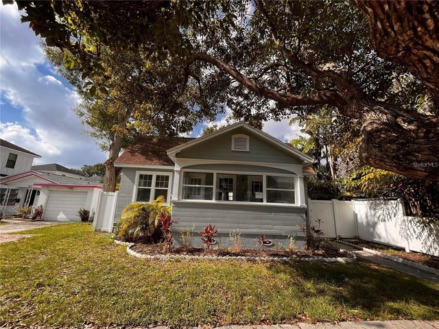 1136 19TH AVENUE N, St Petersburg, FL 33704
