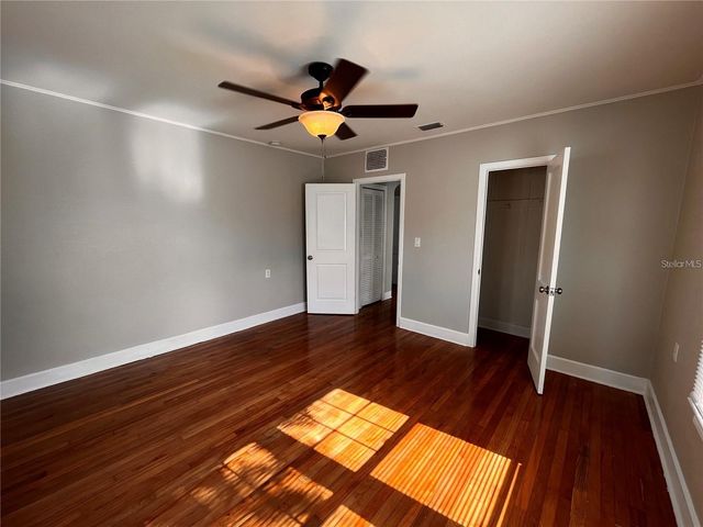 1136 19TH AVENUE N, St Petersburg, FL 33704