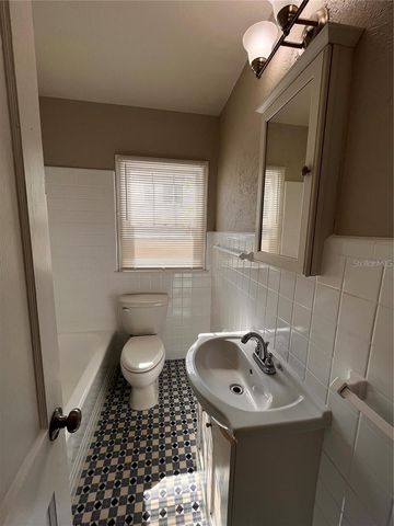 1136 19TH AVENUE N, St Petersburg, FL 33704